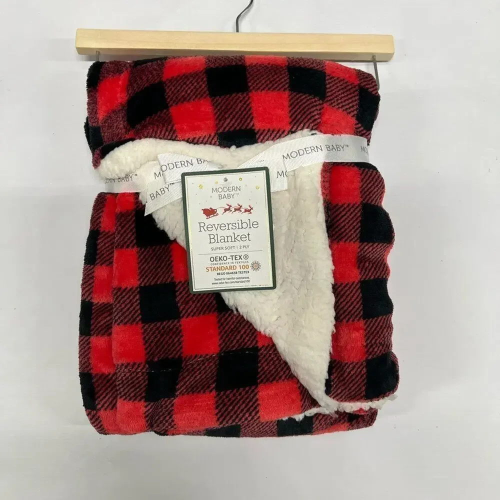 NWT MORDERN BABY REVERSIBLE‎ HOLIDAY BLANKET